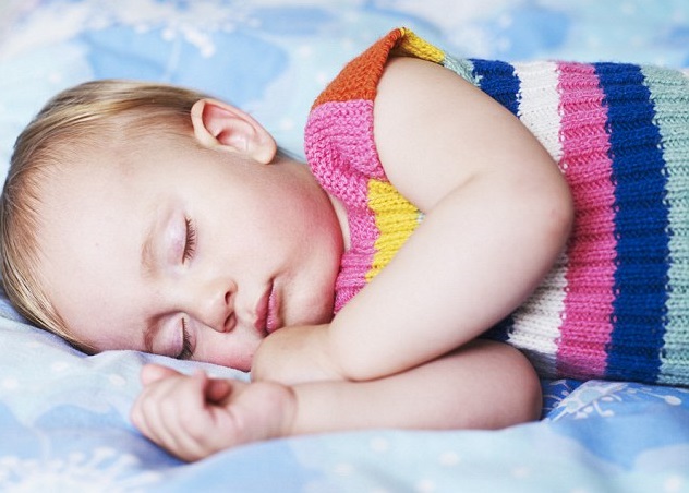 neonati che non dormono rimedi naturali