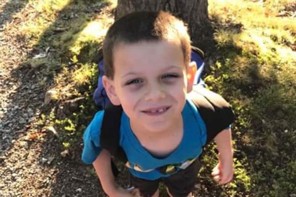 bimbo di 7 anni morto kevin Baynes influenza